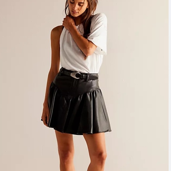 Free People Dresses & Skirts - Free People Without Reservations Mini Skirt